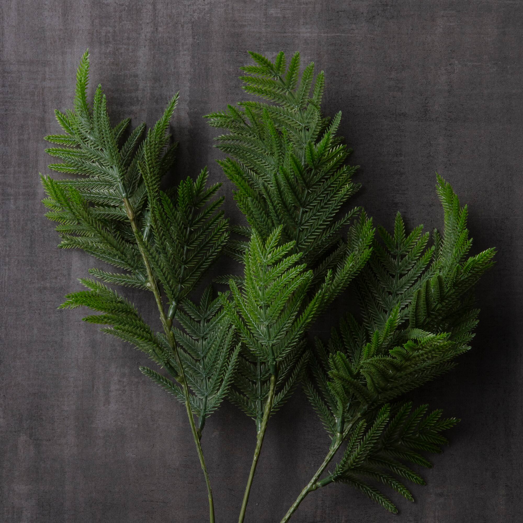 12 Pack: Green Leather Fern Spray by Ashland®